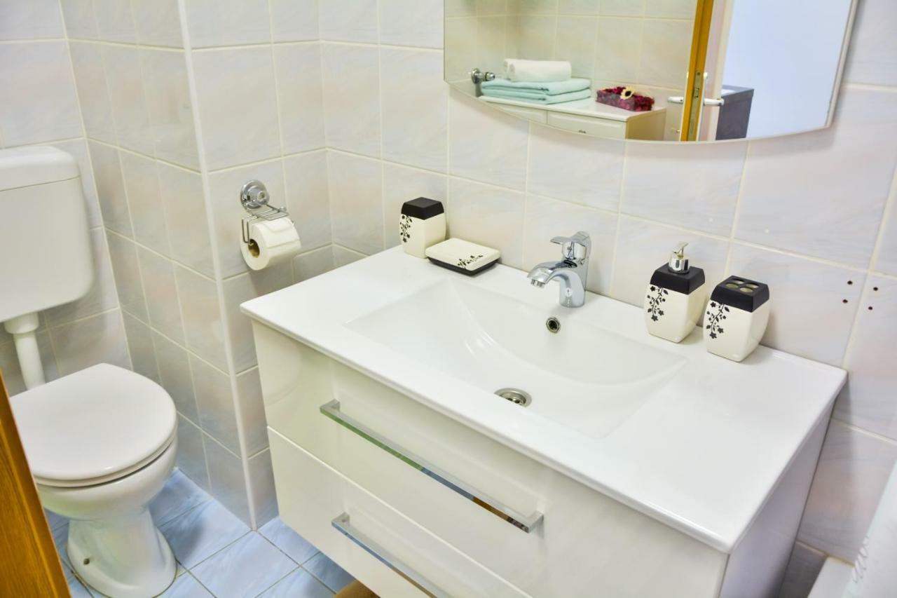 Apartment Klaudio Senj  Eksteriør bilde